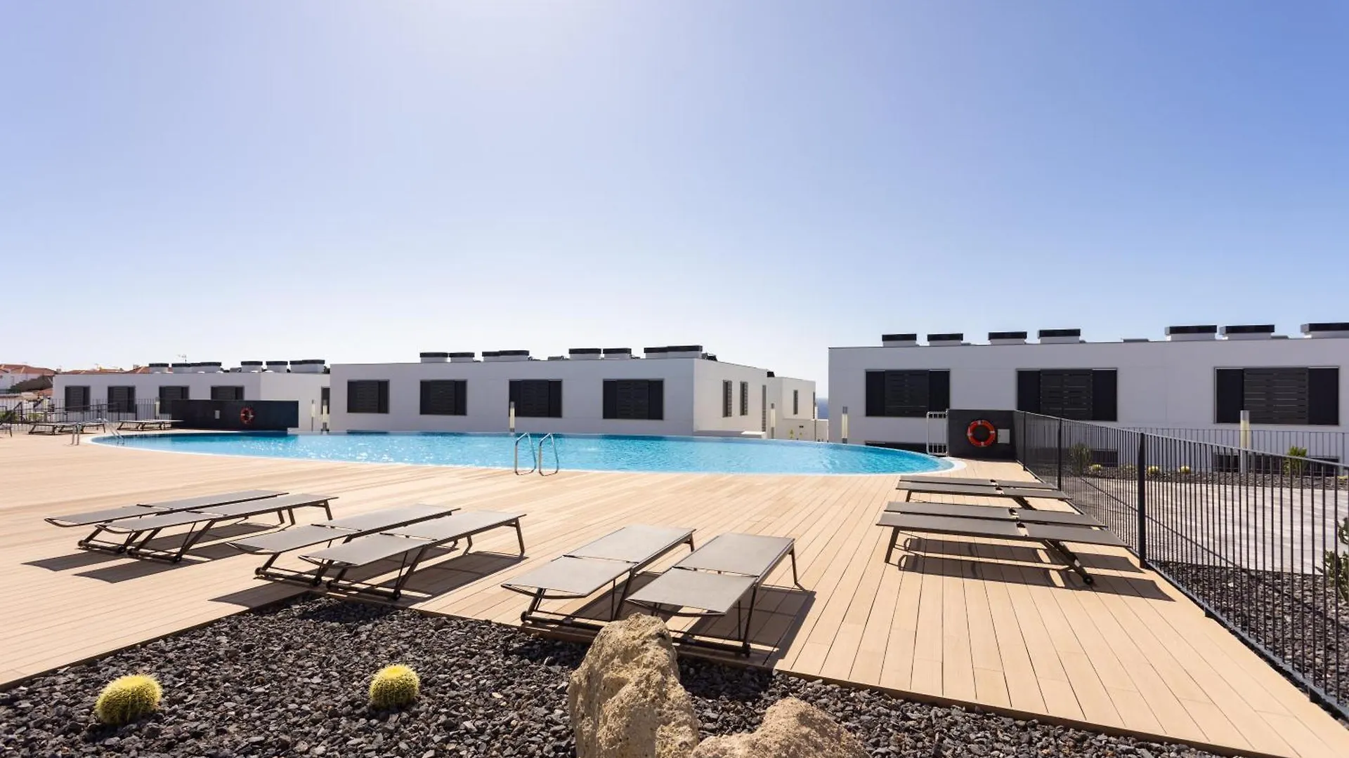 Lägenhet Home2Book Modern Bright Apt Abades, Pool & Terrace Abades
